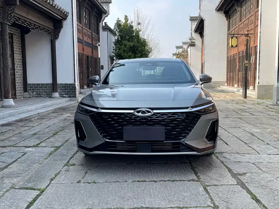 Chery Arrizo 8