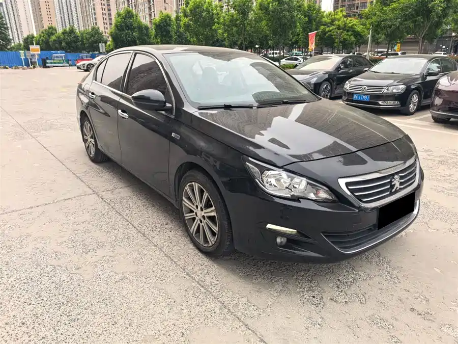 Peugeot 408