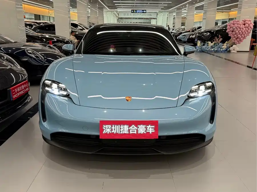 Porsche Taycan