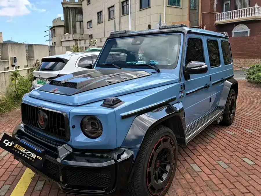 Mercedes Benz G-rated