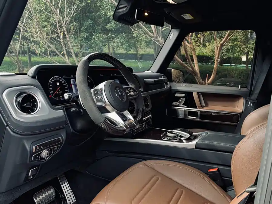 Mercedes Benz G-rated
