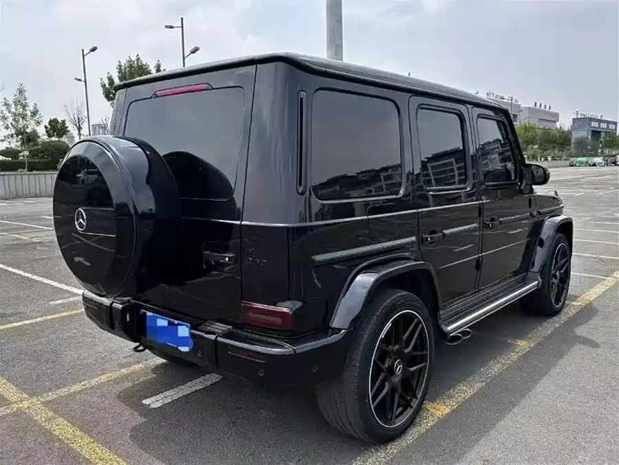 Mercedes Benz G-rated