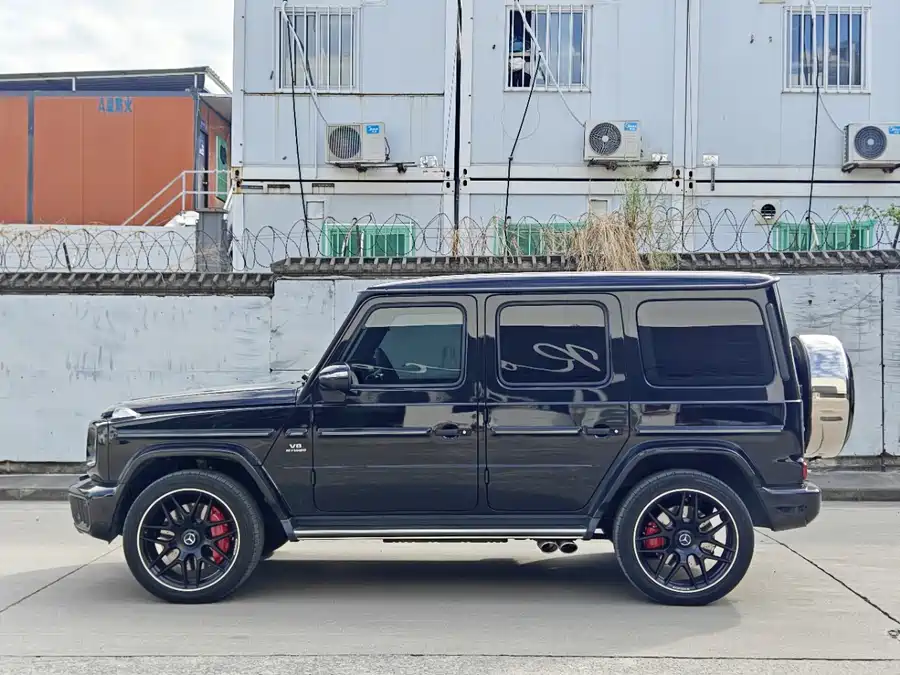Mercedes Benz G-rated