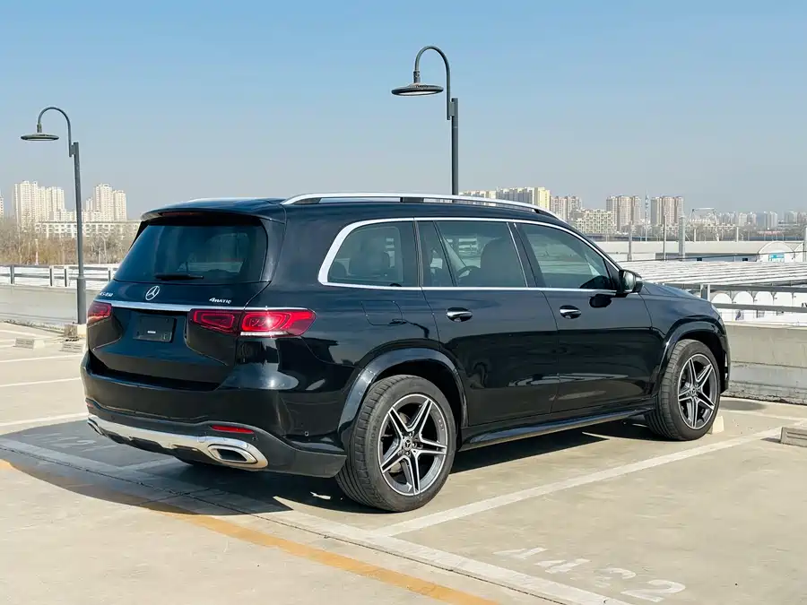 Mercedes Benz GLS