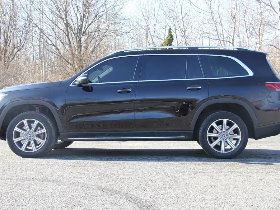 Mercedes Benz GLS