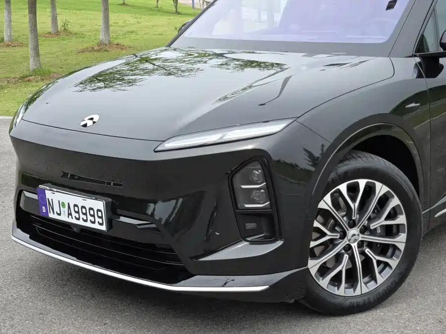 NIO ES6