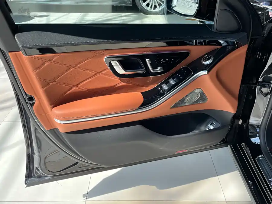 Mercedes Benz Maybach S-Class