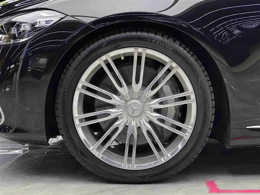 Mercedes Benz Maybach S-Class
