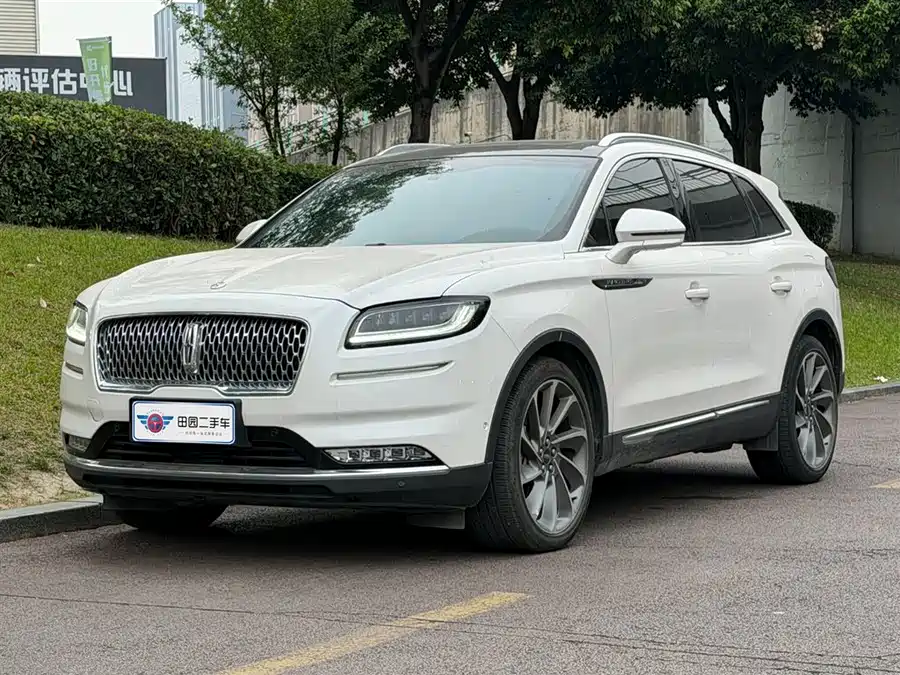 Lincoln Navigator
