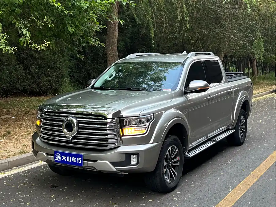 Great Wall mountain and sea cannon
