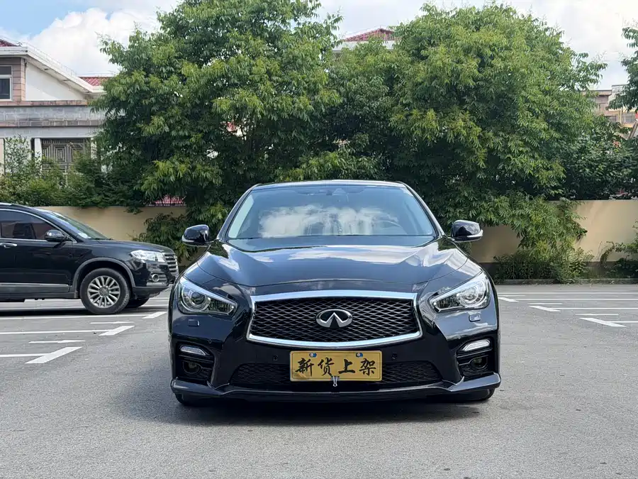 Infiniti Q50