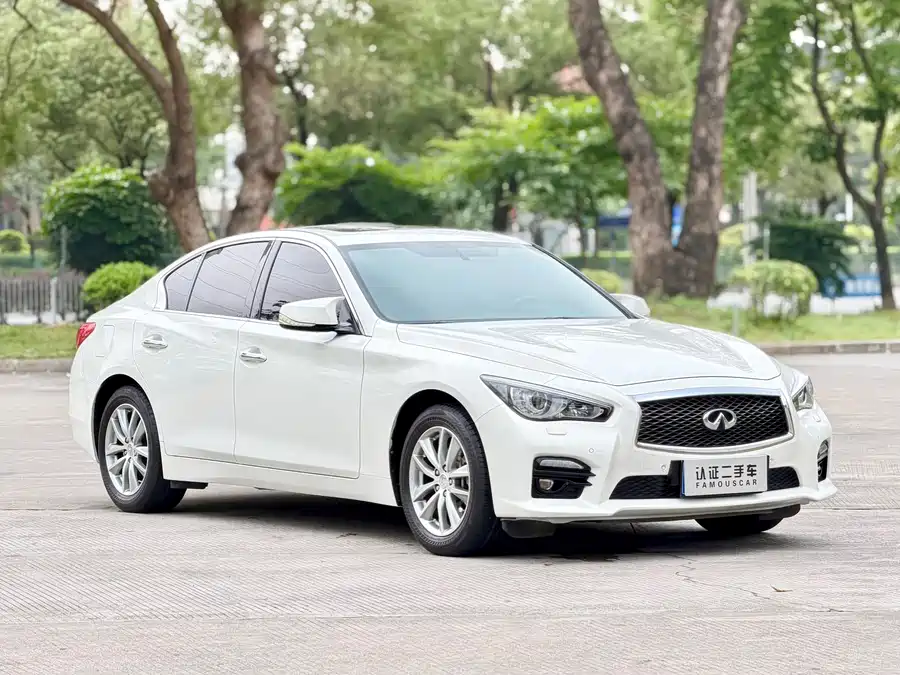 Infiniti Q50
