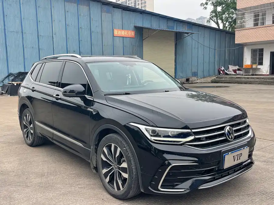Volkswagen Tiguan L