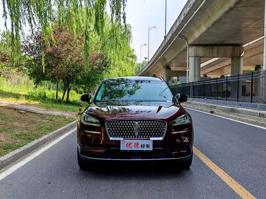 Lincoln Adventurer