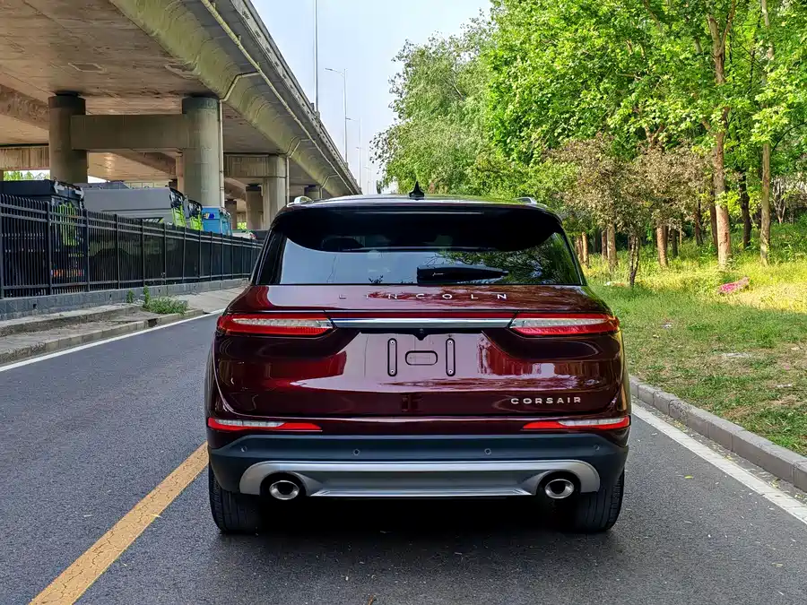 Lincoln Adventurer