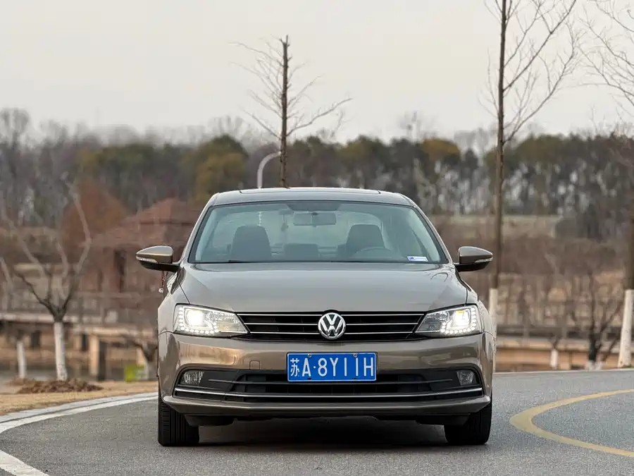 Volkswagen Sagitar