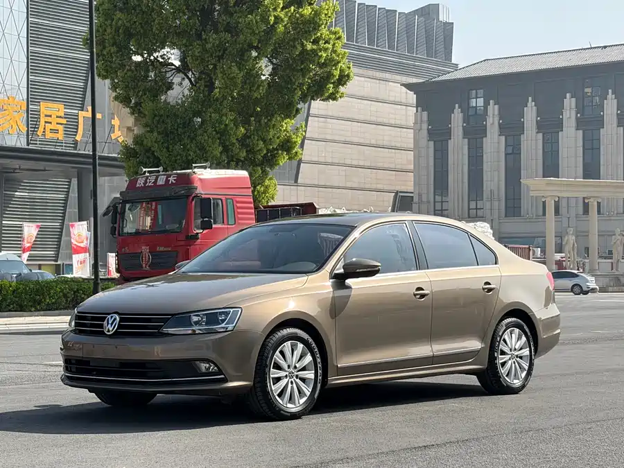 Volkswagen Sagitar