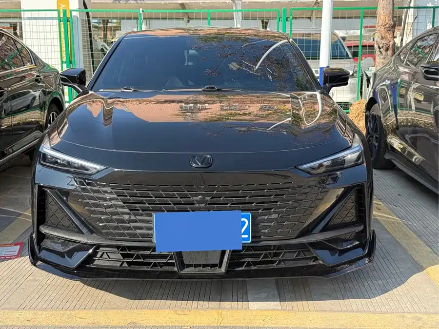 Changan UNI-V