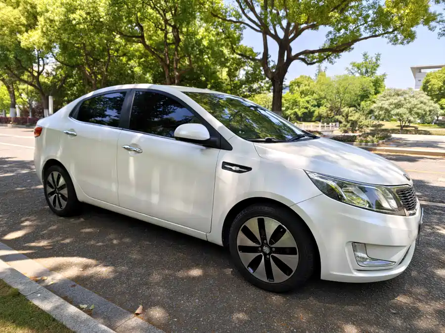 Kia K2