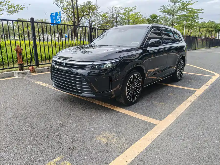 AITO Wenjie M7