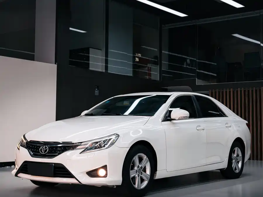 Toyota Reiz