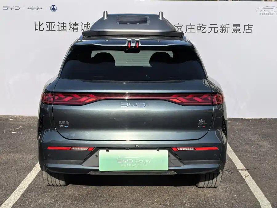 BYD Tang L
