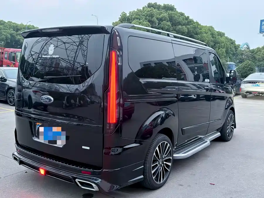 Ford Tourneo