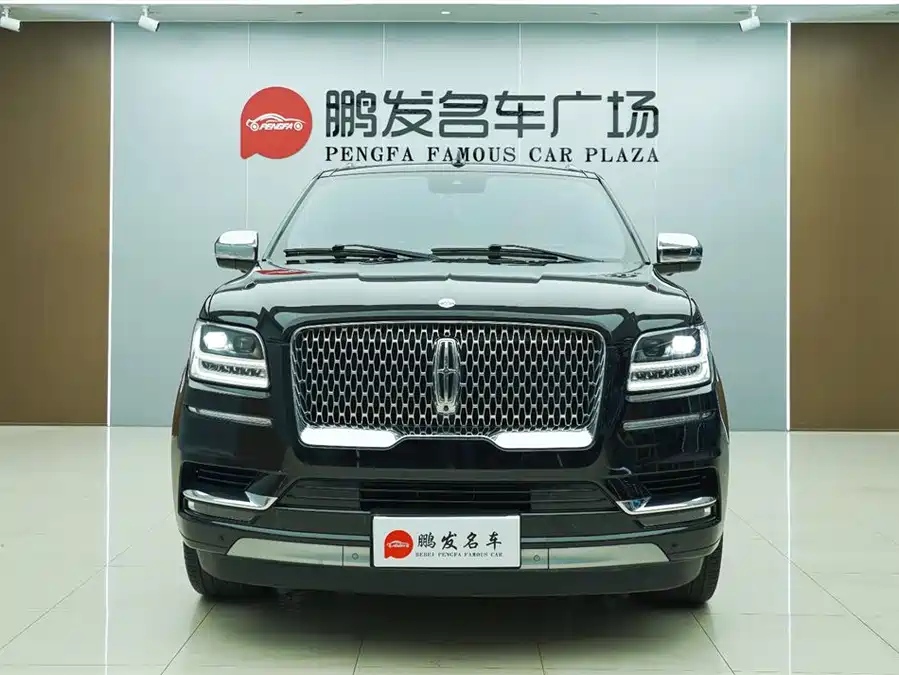 Lincoln Navigator