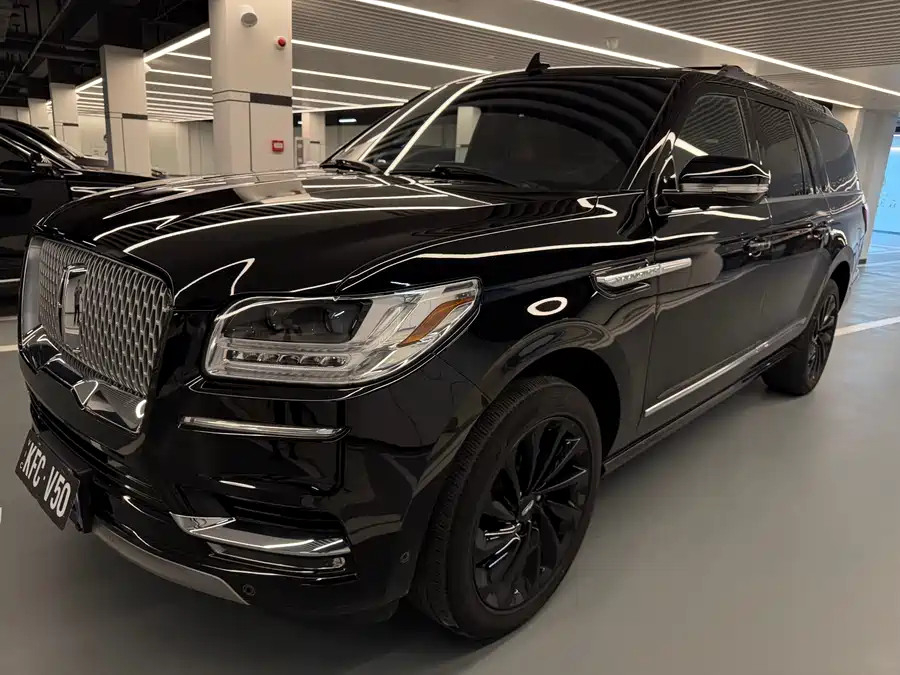 Lincoln Navigator