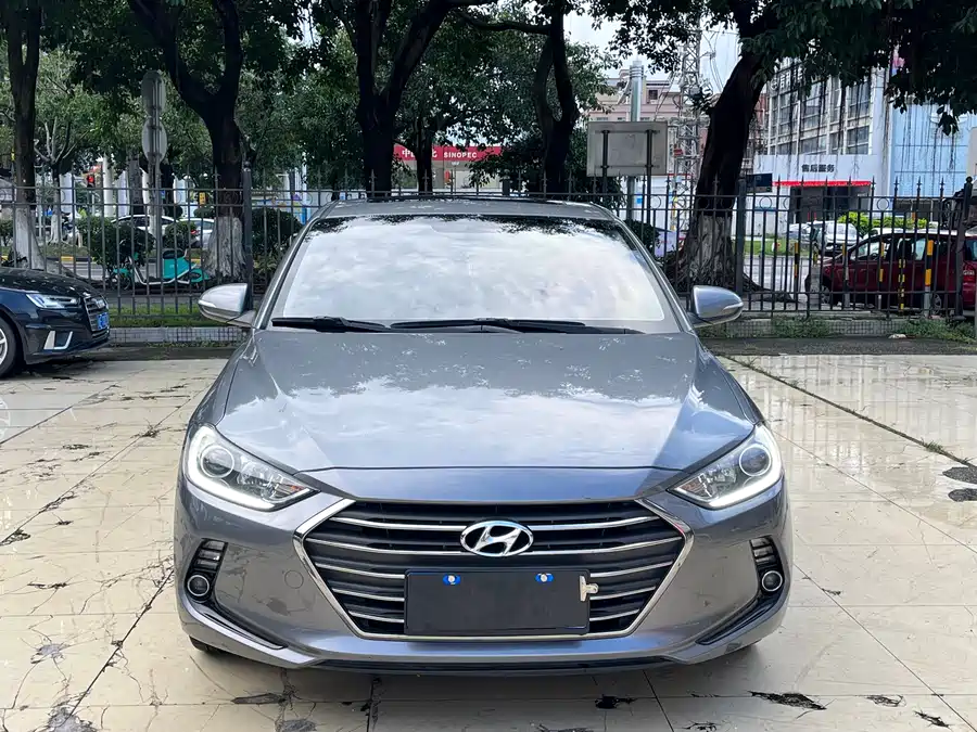 Hyundai elantra