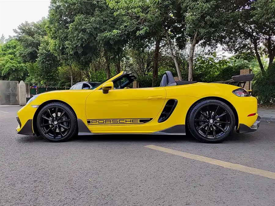Porsche 718