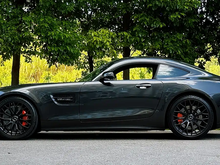 Mercedes Benz AMG GT