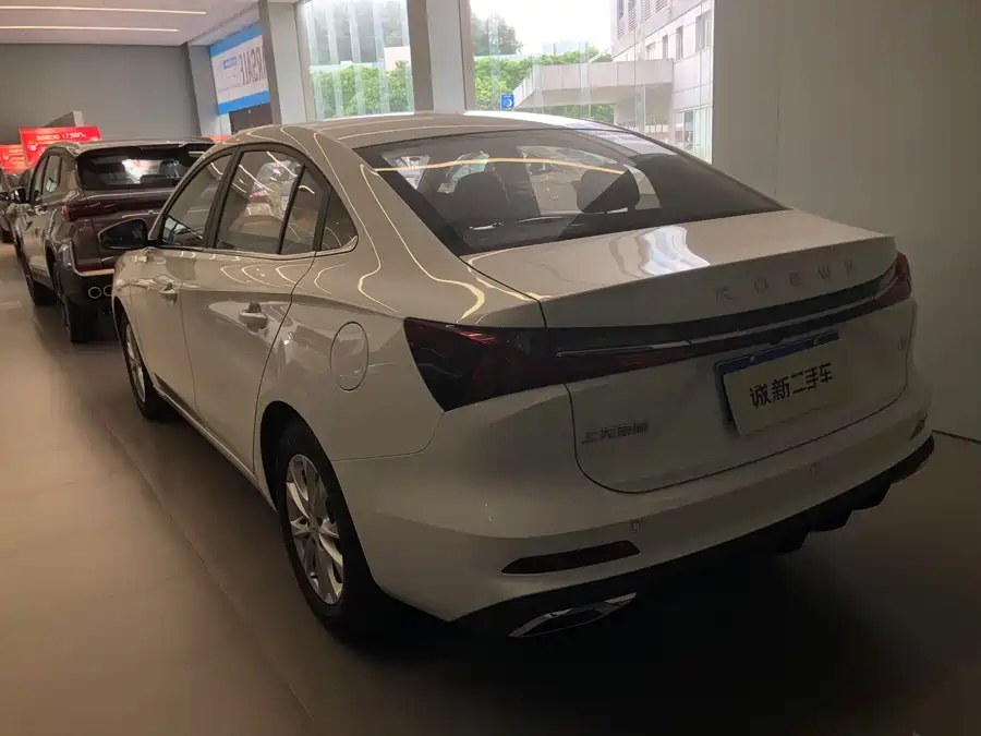 Roewe i5