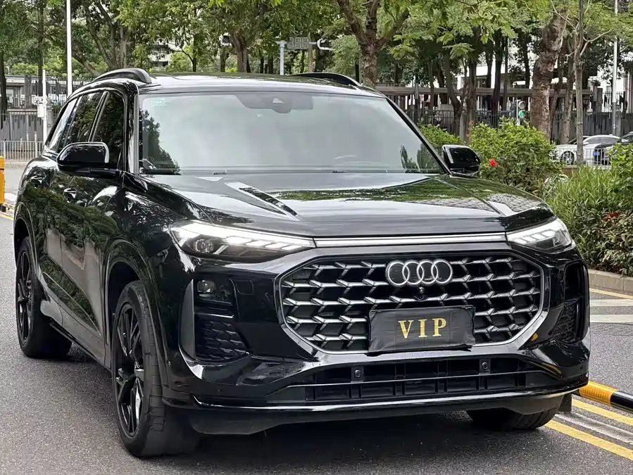 Audi Q6