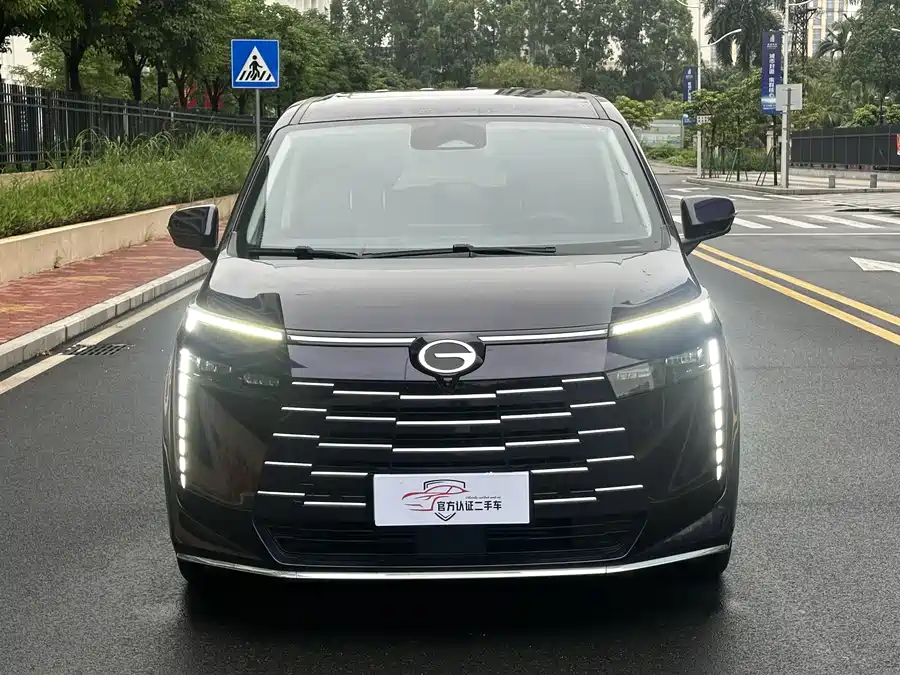 GAC Trumpchi E8