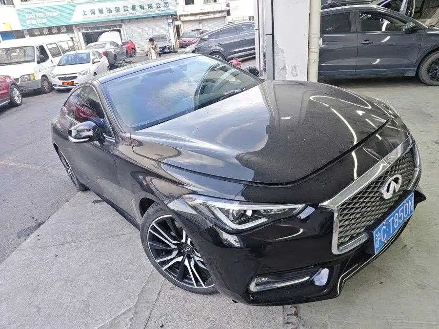 Infiniti Q60