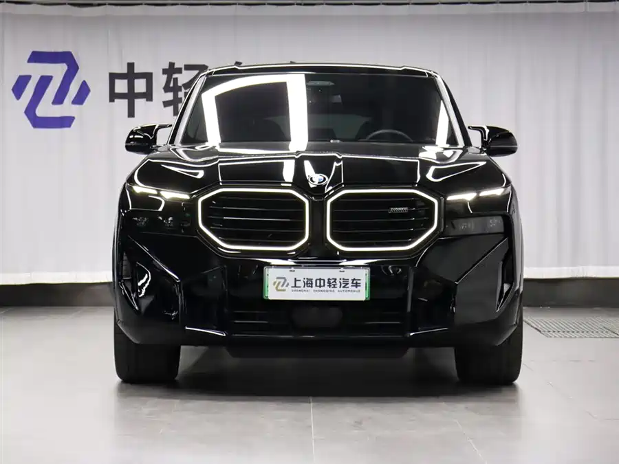 BMW XM