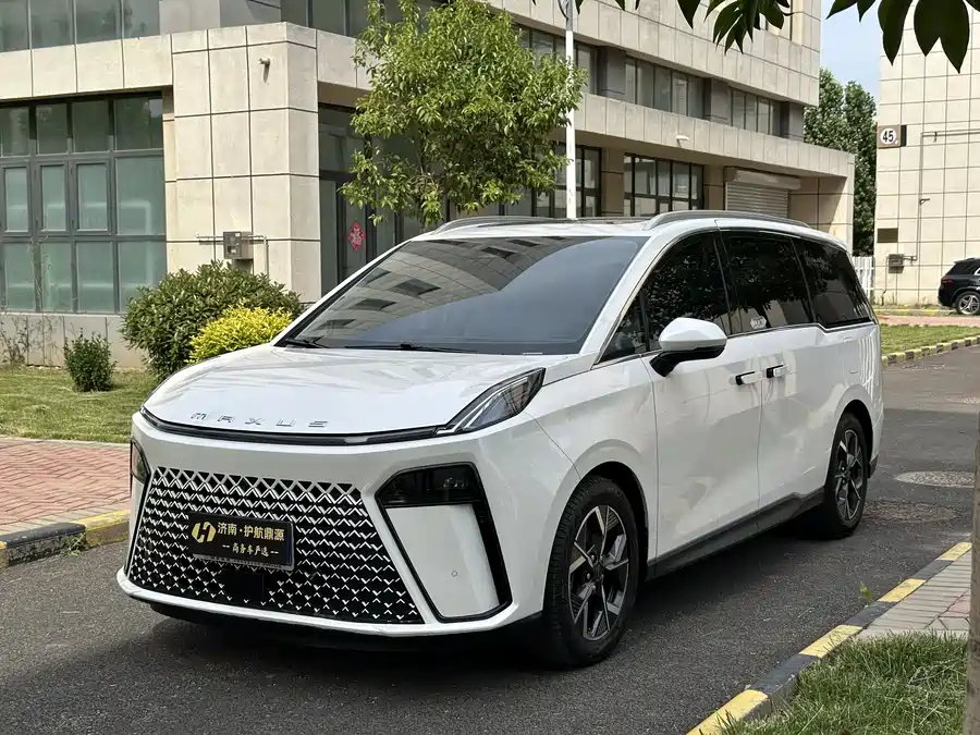 Maxus G70