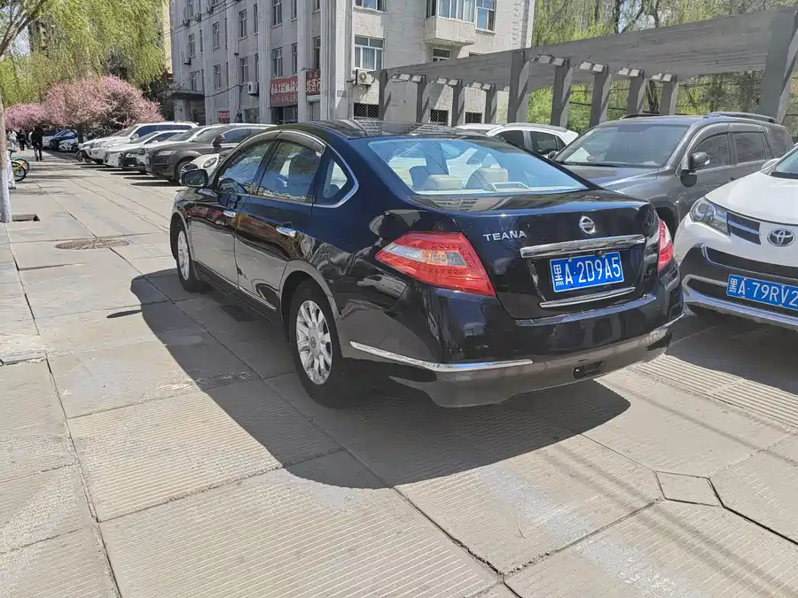 Nissan Teana