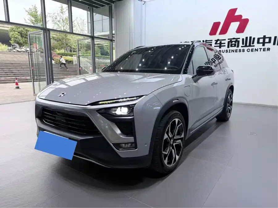 NIO ES8