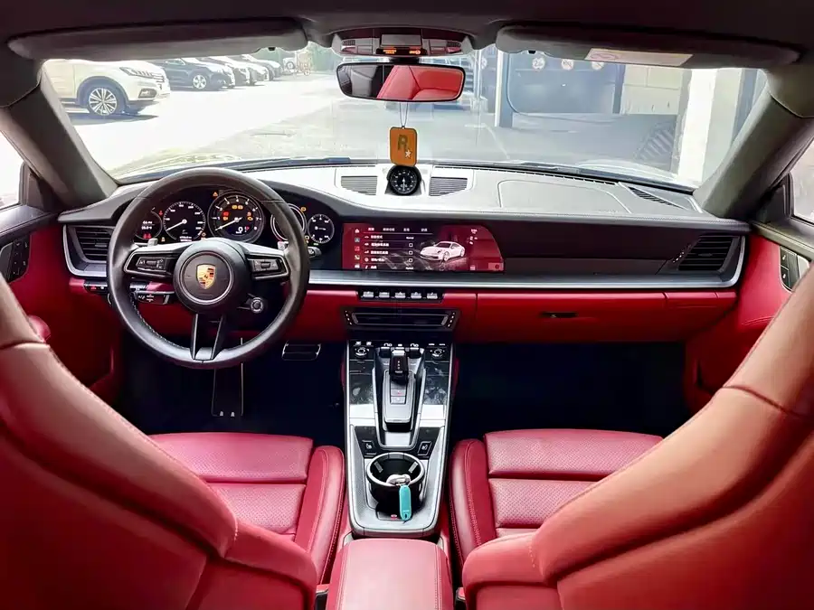 Porsche 911