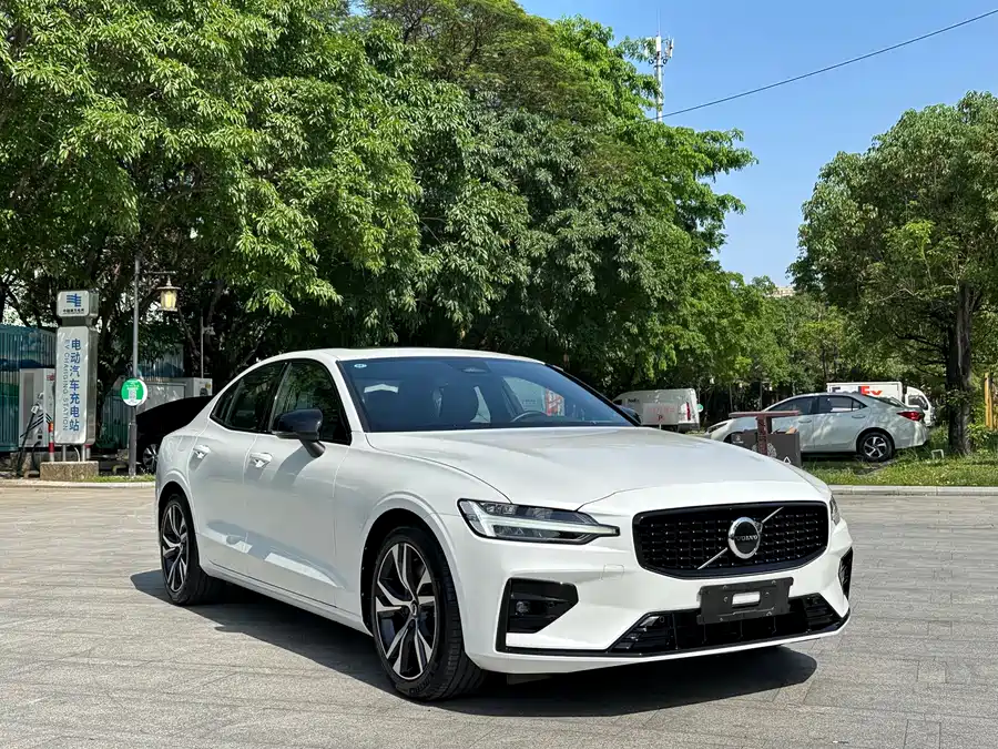 Volvo S60