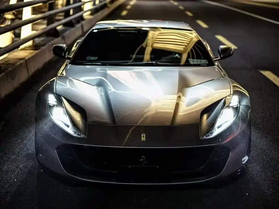 Ferrari 812