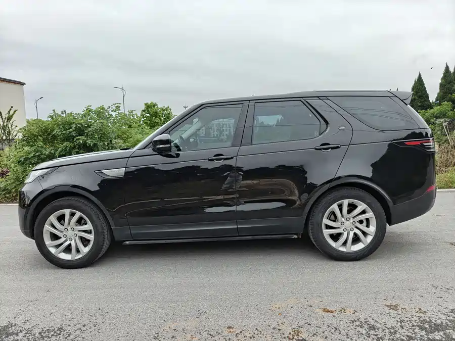 Land Rover finds