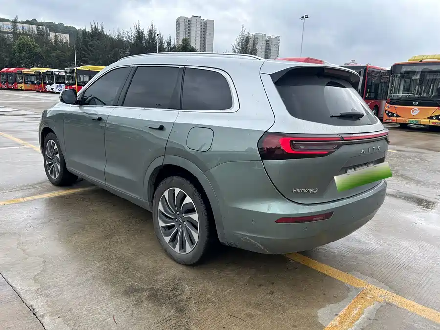 AITO Wenjie M7