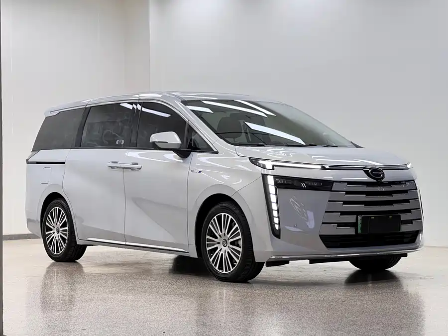 GAC Trumpchi E8 PHEV