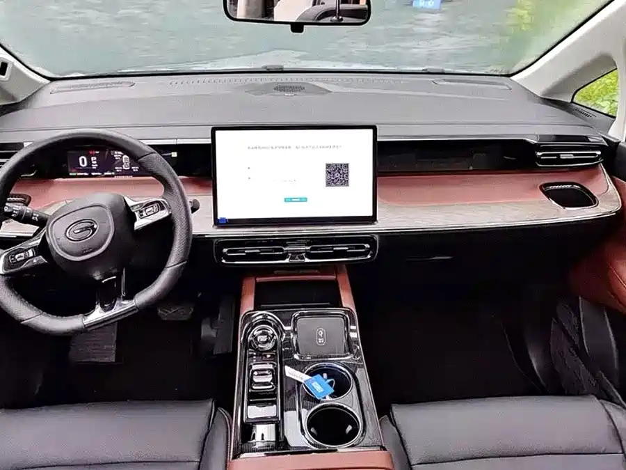 GAC Trumpchi E8 PHEV
