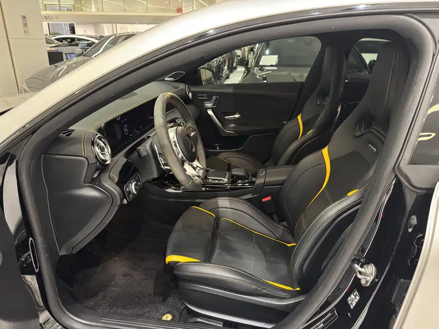 Mercedes Benz CLA AMG