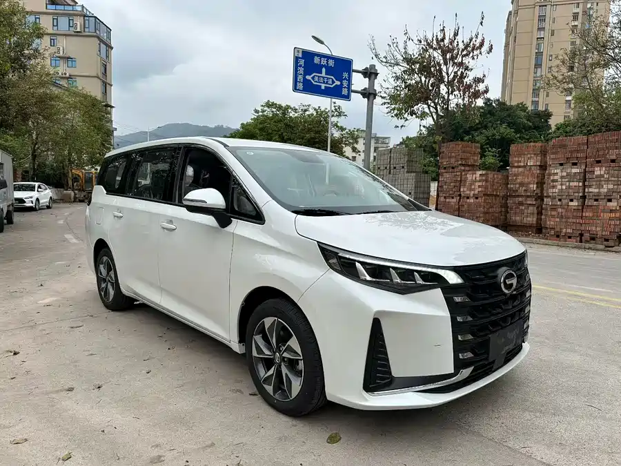 GAC Trumpchi M6