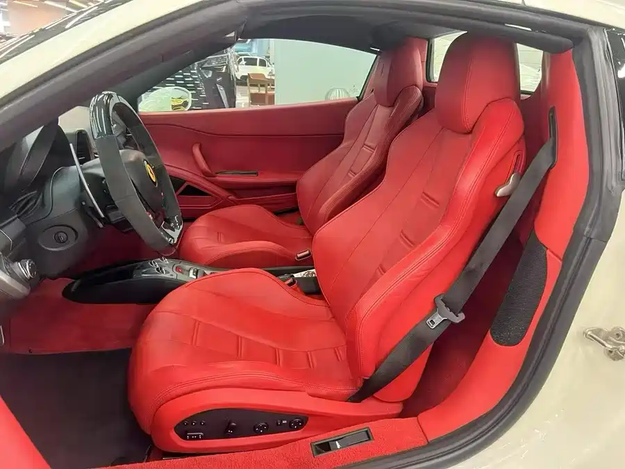 Ferrari 458
